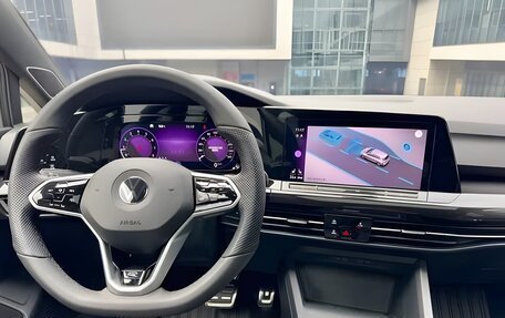 Volkswagen Golf VIII, 2022 год, 1 900 000 рублей, 9 фотография