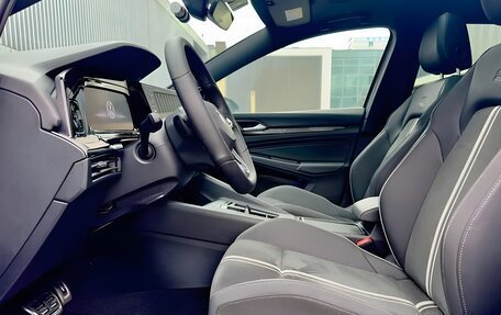 Volkswagen Golf VIII, 2022 год, 1 900 000 рублей, 12 фотография