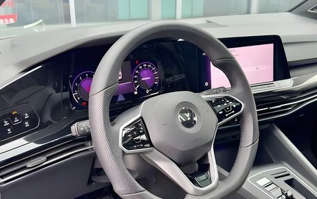 Volkswagen Golf VIII, 2022 год, 1 900 000 рублей, 8 фотография