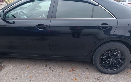 Toyota Camry, 2011 год, 990 000 рублей, 6 фотография