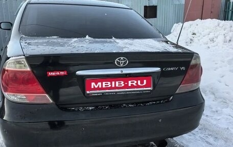 Toyota Camry V40, 2004 год, 700 000 рублей, 1 фотография