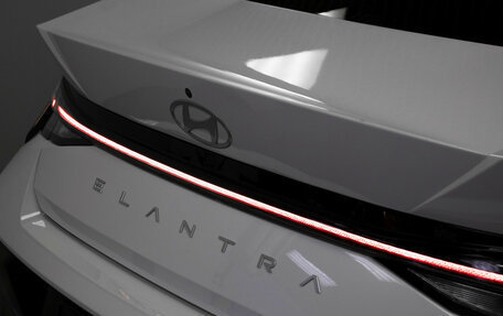 Hyundai Elantra, 2023 год, 1 998 000 рублей, 22 фотография