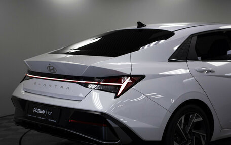 Hyundai Elantra, 2023 год, 1 998 000 рублей, 21 фотография