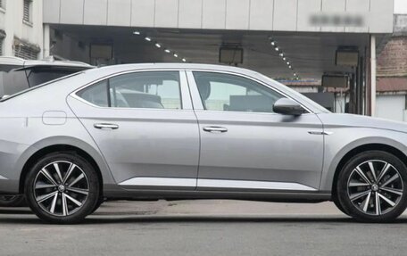 Skoda Superb III рестайлинг, 2025 год, 3 190 000 рублей, 8 фотография