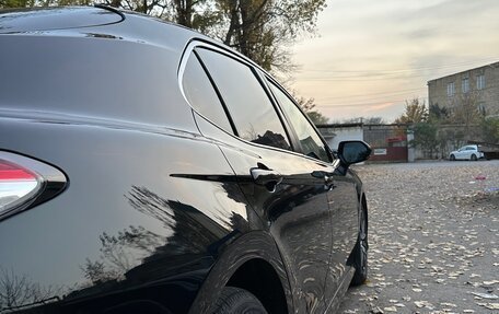 Toyota Camry, 2021 год, 2 500 000 рублей, 4 фотография