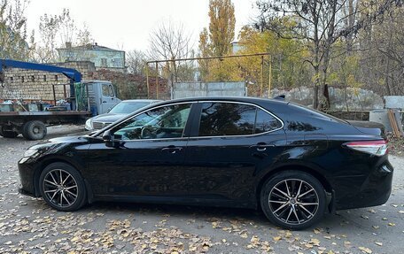 Toyota Camry, 2021 год, 2 500 000 рублей, 7 фотография