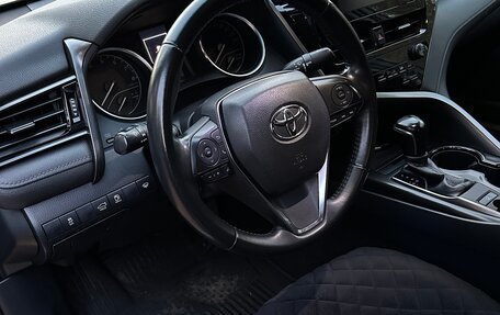 Toyota Camry, 2021 год, 2 500 000 рублей, 12 фотография