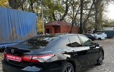 Toyota Camry, 2021 год, 2 500 000 рублей, 10 фотография