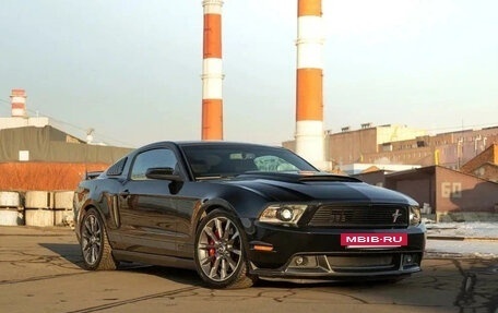 Ford Mustang VI рестайлинг, 2011 год, 3 500 000 рублей, 7 фотография