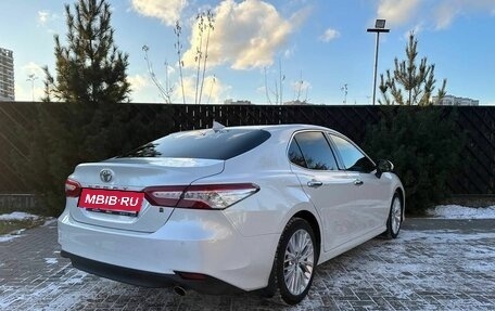 Toyota Camry, 2018 год, 2 850 000 рублей, 5 фотография