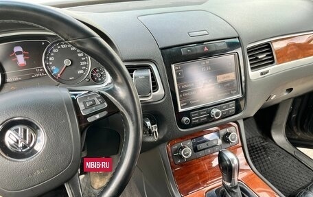 Volkswagen Touareg III, 2010 год, 1 820 000 рублей, 7 фотография