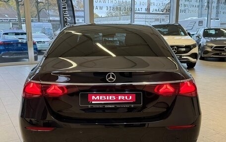 Mercedes-Benz E-Класс, 2025 год, 8 157 000 рублей, 5 фотография