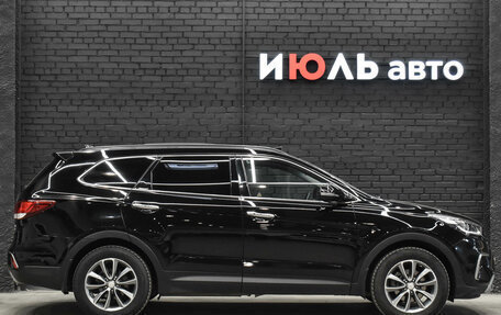 Hyundai Santa Fe III рестайлинг, 2017 год, 2 895 000 рублей, 9 фотография