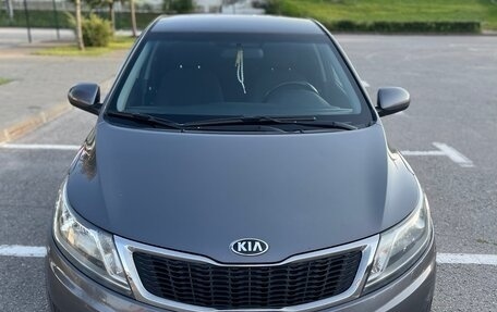 KIA Rio III рестайлинг, 2014 год, 825 000 рублей, 1 фотография