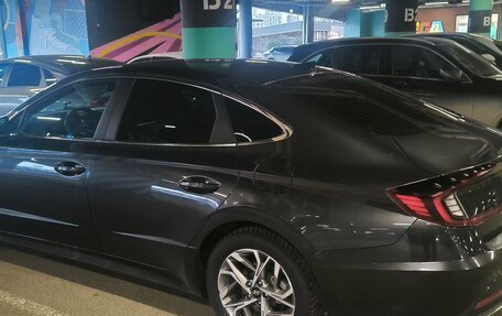 Hyundai Sonata VIII, 2021 год, 2 300 000 рублей, 4 фотография