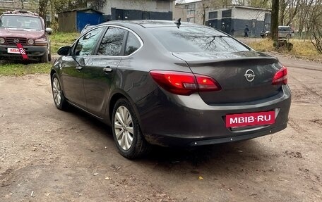 Opel Astra J, 2013 год, 1 100 000 рублей, 3 фотография
