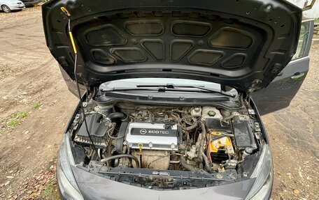 Opel Astra J, 2013 год, 1 100 000 рублей, 18 фотография