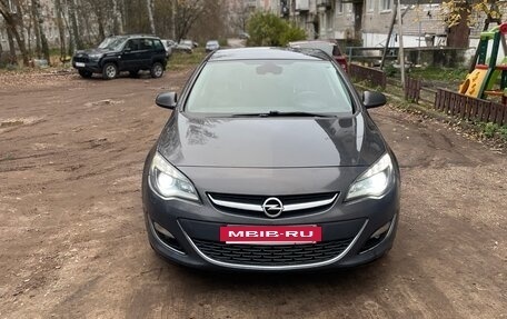 Opel Astra J, 2013 год, 1 100 000 рублей, 6 фотография