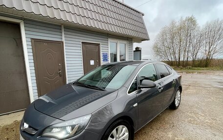 Opel Astra J, 2013 год, 1 100 000 рублей, 23 фотография