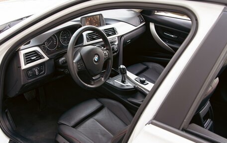 BMW 3 серия, 2018 год, 1 845 000 рублей, 17 фотография