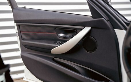 BMW 3 серия, 2018 год, 1 845 000 рублей, 16 фотография
