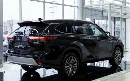 Toyota Highlander, 2025 год, 6 450 000 рублей, 4 фотография