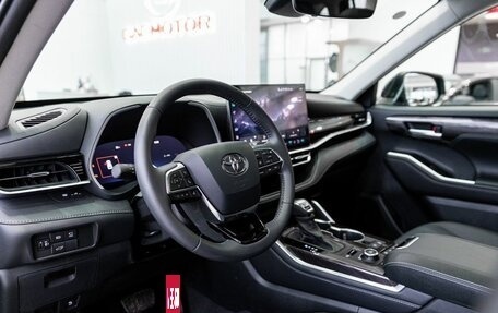 Toyota Highlander, 2025 год, 6 450 000 рублей, 15 фотография