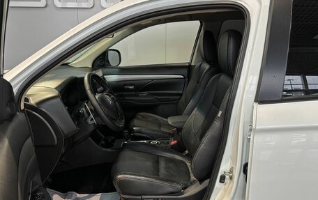 Mitsubishi Outlander III рестайлинг 3, 2012 год, 1 189 000 рублей, 11 фотография