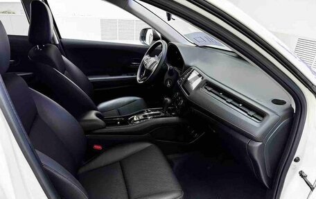 Honda Vezel, 2021 год, 1 650 000 рублей, 8 фотография