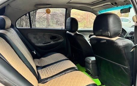 Mitsubishi Carisma I, 1998 год, 227 000 рублей, 8 фотография