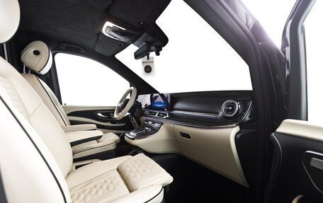 Mercedes-Benz V-Класс, 2025 год, 27 500 000 рублей, 3 фотография