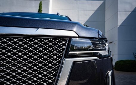 Cadillac Escalade V, 2024 год, 15 890 600 рублей, 13 фотография