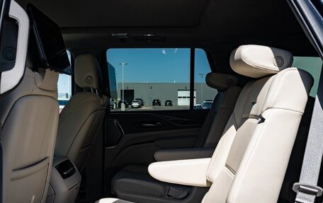 Cadillac Escalade V, 2024 год, 15 890 600 рублей, 19 фотография