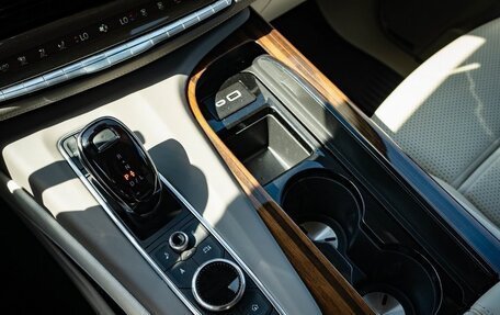 Cadillac Escalade V, 2024 год, 15 890 600 рублей, 33 фотография