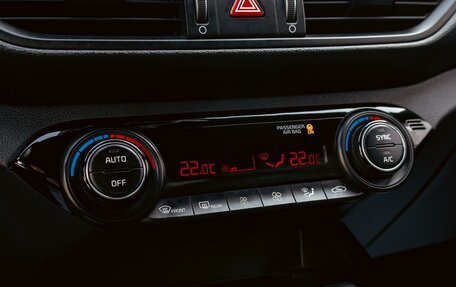 KIA Cerato IV, 2021 год, 1 735 000 рублей, 15 фотография