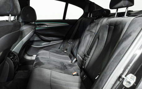 BMW 5 серия, 2018 год, 3 199 700 рублей, 10 фотография