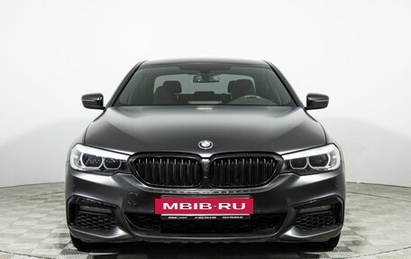 BMW 5 серия, 2018 год, 3 199 700 рублей, 2 фотография