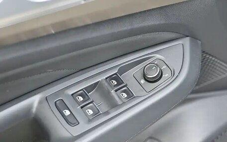 Volkswagen Passat B8 рестайлинг, 2021 год, 1 855 000 рублей, 11 фотография