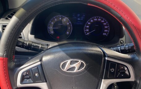 Hyundai Solaris II рестайлинг, 2011 год, 890 000 рублей, 5 фотография