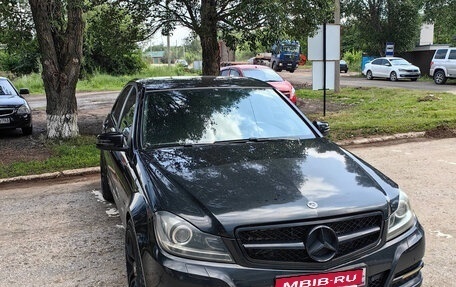 Mercedes-Benz C-Класс, 2013 год, 1 380 000 рублей, 3 фотография