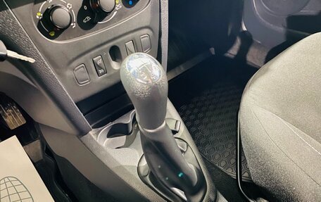 Renault Sandero II рестайлинг, 2017 год, 1 200 000 рублей, 19 фотография