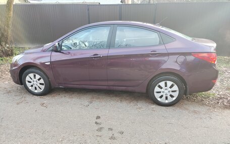 Hyundai Solaris II рестайлинг, 2011 год, 850 000 рублей, 7 фотография