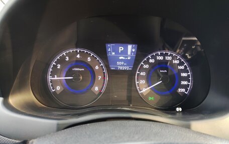 Hyundai Solaris II рестайлинг, 2011 год, 850 000 рублей, 8 фотография