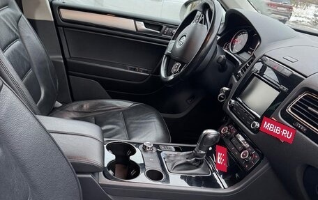 Volkswagen Touareg III, 2011 год, 1 750 000 рублей, 6 фотография