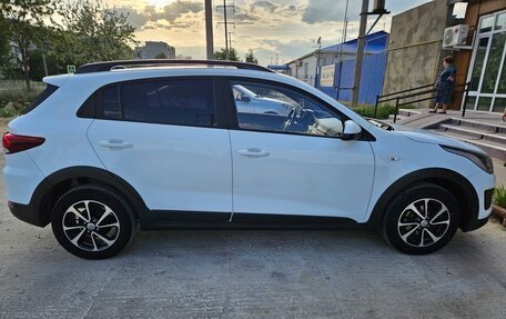 KIA Rio IV, 2020 год, 1 800 000 рублей, 2 фотография