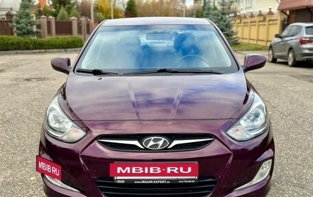 Hyundai Solaris II рестайлинг, 2011 год, 740 000 рублей, 8 фотография