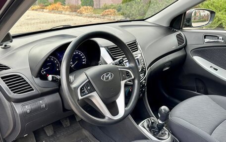 Hyundai Solaris II рестайлинг, 2011 год, 740 000 рублей, 18 фотография