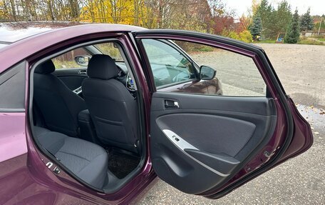 Hyundai Solaris II рестайлинг, 2011 год, 740 000 рублей, 27 фотография