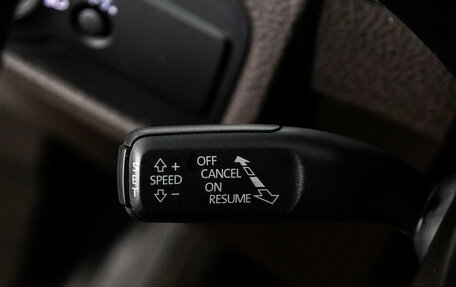 Volkswagen Touareg III, 2017 год, 2 999 000 рублей, 11 фотография