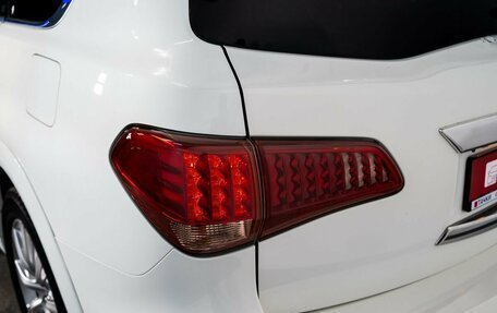 Infiniti QX56, 2010 год, 2 100 000 рублей, 24 фотография